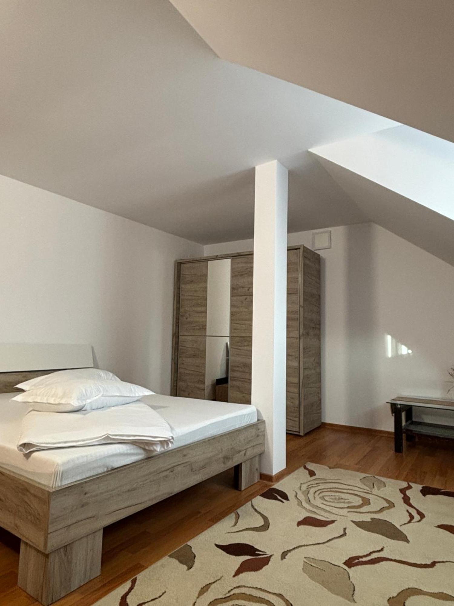 Apartament Stefan *